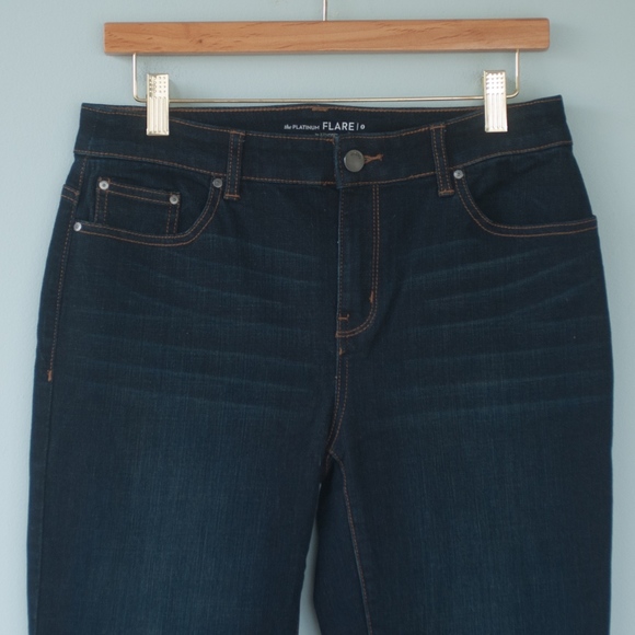 NWT Chico's Size 0 (US4) Platinum Flare Jeans - Picture 5 of 8